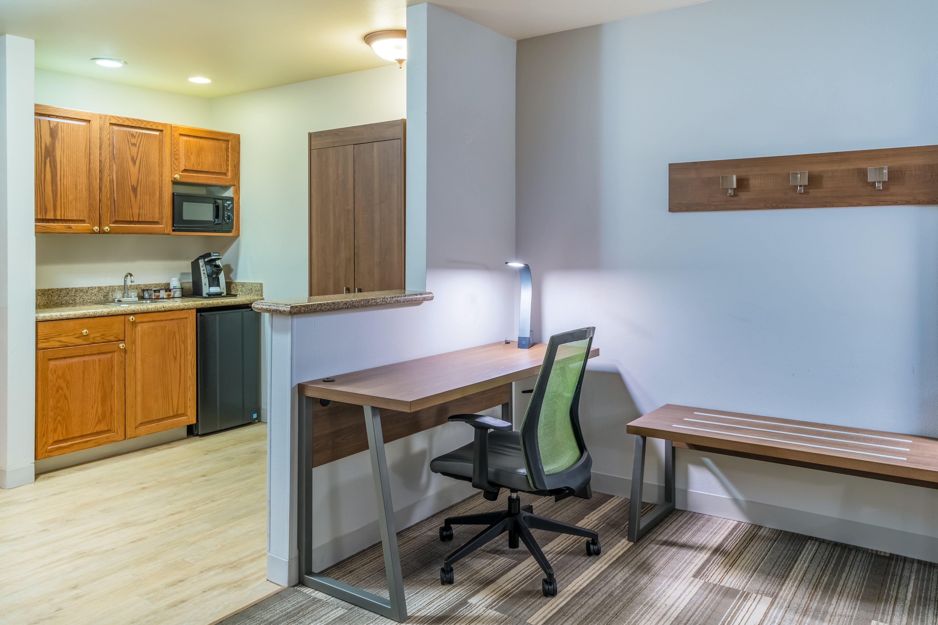 Holiday Inn Express & Suites Rocky Mount Smith Mountain Lake By Ihg Exterior foto