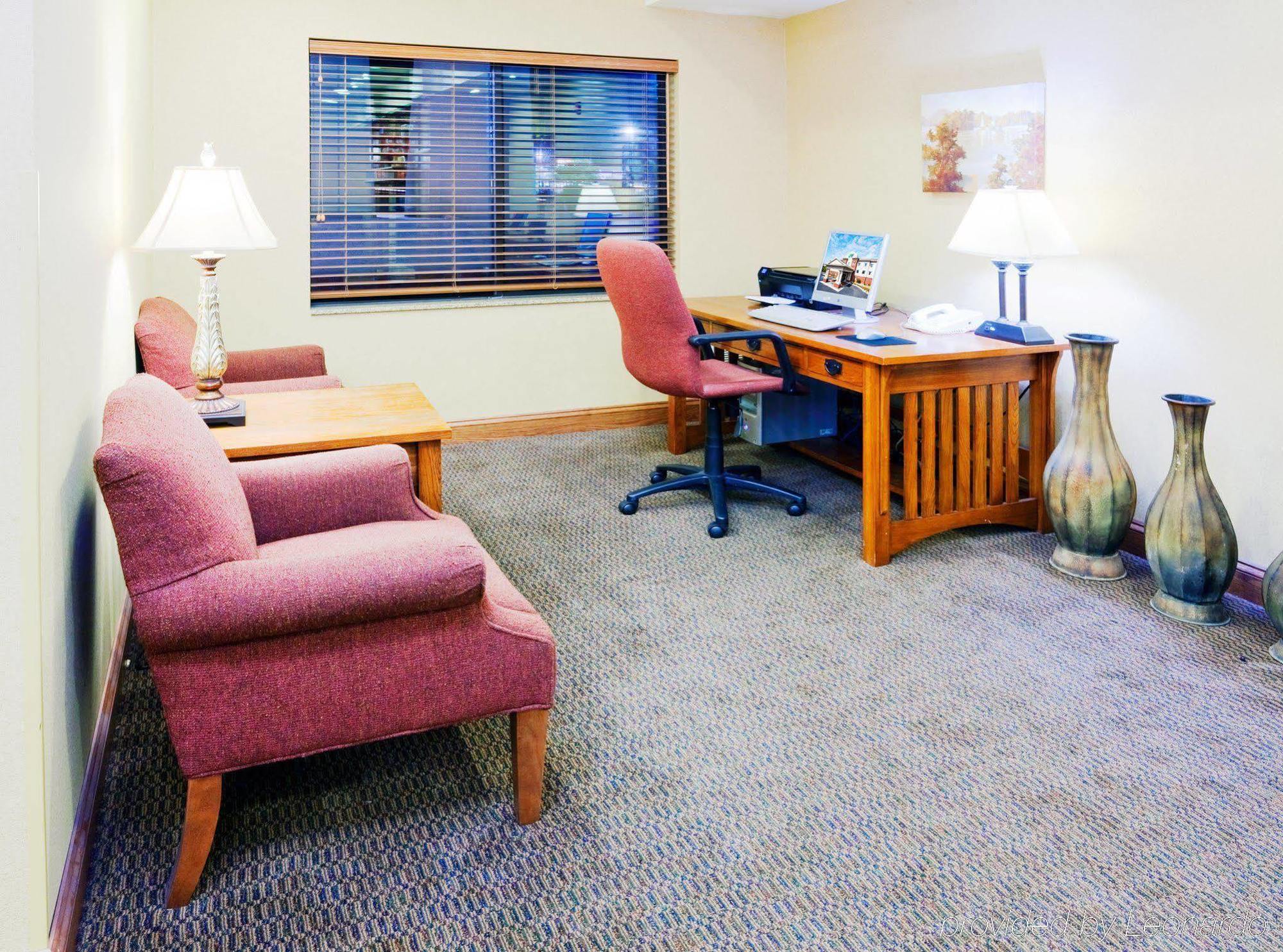 Holiday Inn Express & Suites Rocky Mount Smith Mountain Lake By Ihg Zimmer foto